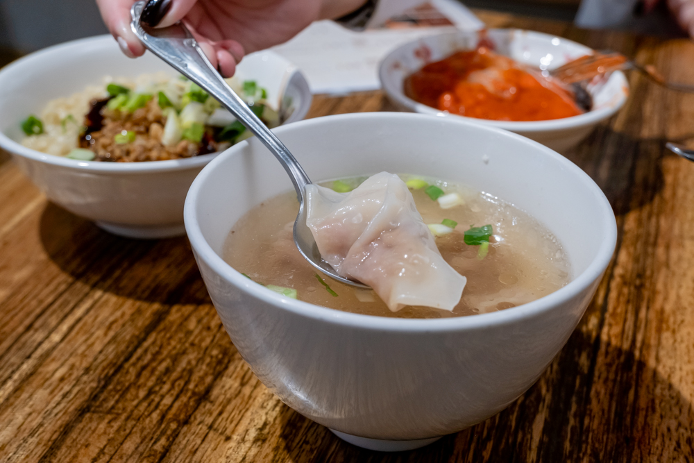 台中｜第二市場｜從早吃到晚 精選在地9間必吃小吃美食(附菜單)