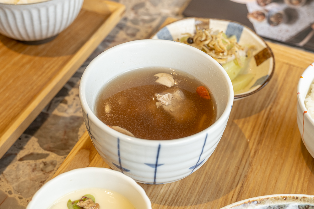 台中|湯明茶樓|老宅改建 新式台菜 喫茶好所在 台中|湯明茶樓|老宅改建 新式台菜 喫茶好所在