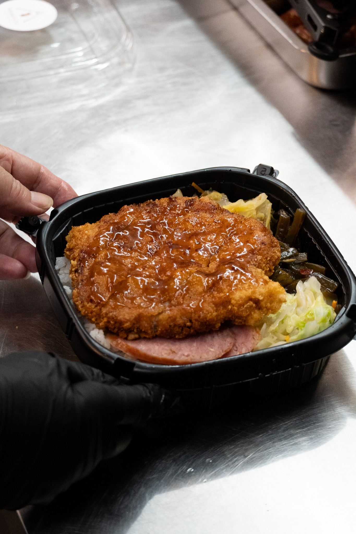 桃園|米食BENTO|藏身黃昏市場的職人便當店 外帶族一試成主顧 每一口都是手作的真誠 桃園|米食BENTO|藏身黃昏市場的職人便當店 外帶族一試成主顧 每一口都是手作的真誠