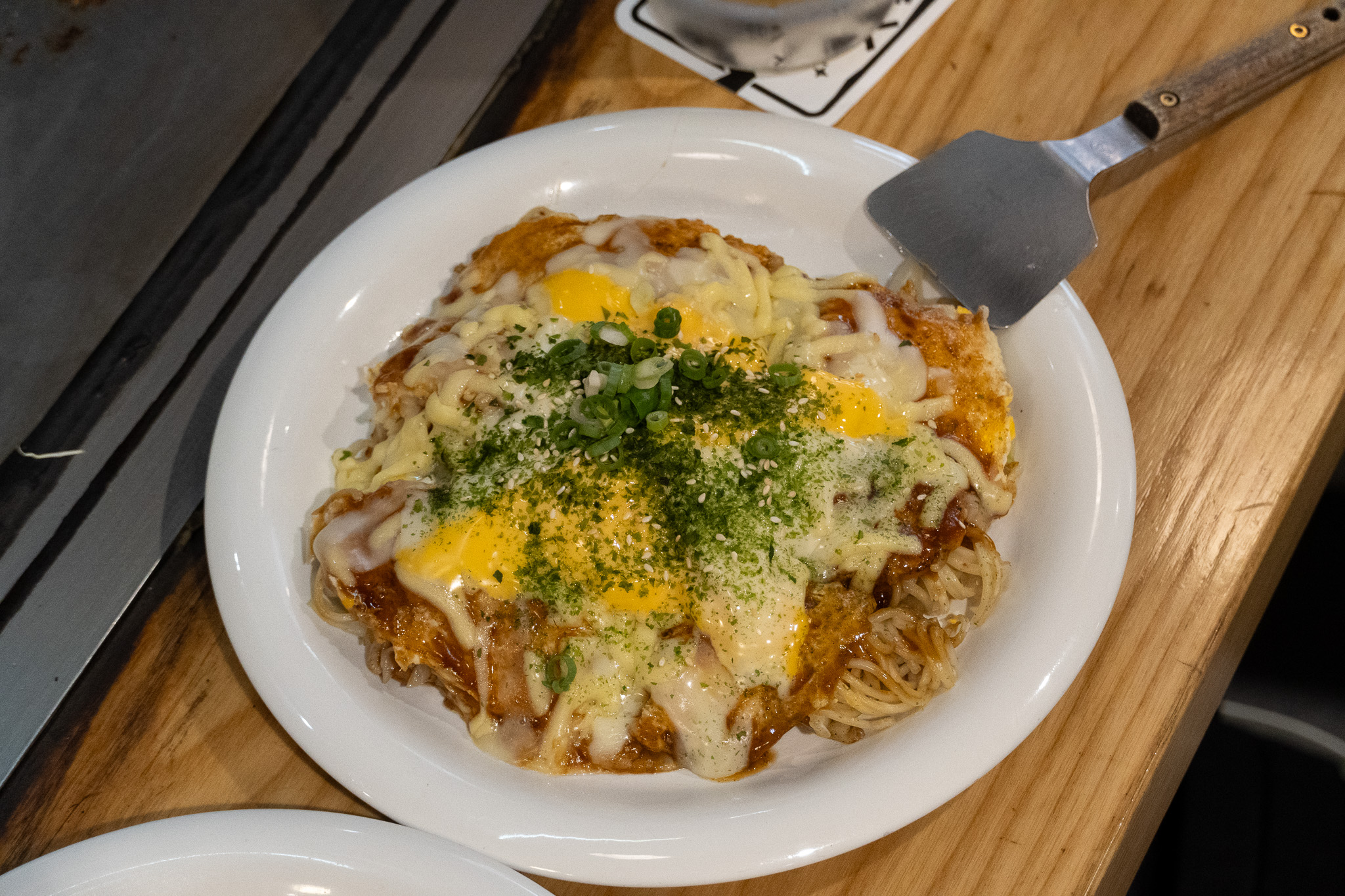 台北|赤鐵廣島燒專賣店 民權店|從廣島職人手中學來的味道 只為重現最道地的廣島燒風味 台北|赤鐵廣島燒專賣店 民權店|從廣島職人手中學來的味道 只為重現最道地的廣島燒風味