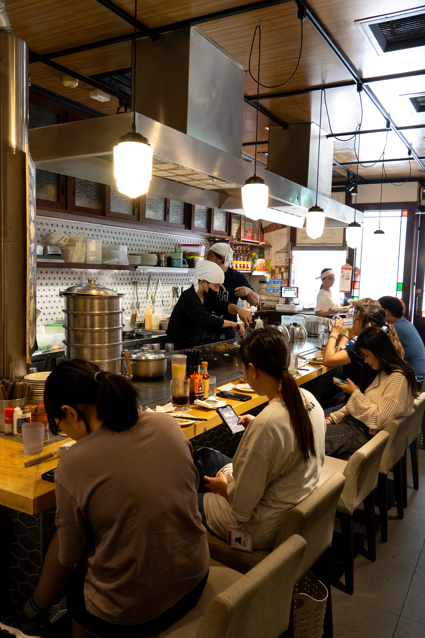 台北|赤鐵廣島燒專賣店 民權店|從廣島職人手中學來的味道 只為重現最道地的廣島燒風味 台北|赤鐵廣島燒專賣店 民權店|從廣島職人手中學來的味道 只為重現最道地的廣島燒風味
