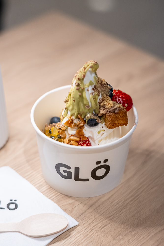 台北|GLÖ FROYO|秤重式冷凍優格 新鮮配料 開心果巧克力 台北|GLÖ FROYO|秤重式冷凍優格 新鮮配料 開心果巧克力
