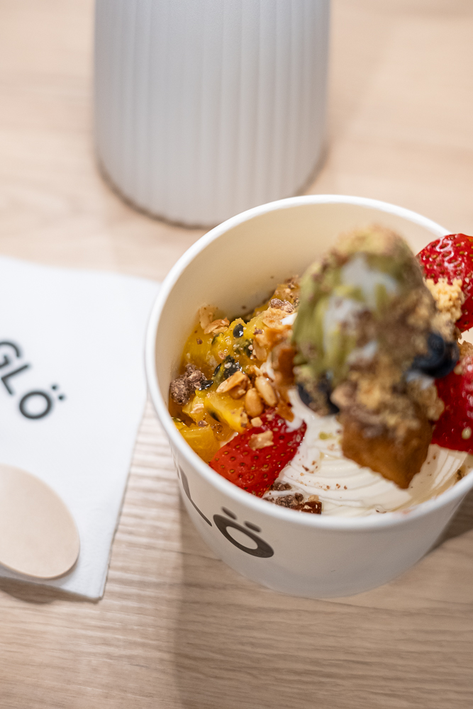 台北|GLÖ FROYO|秤重式冷凍優格 新鮮配料 開心果巧克力 台北|GLÖ FROYO|秤重式冷凍優格 新鮮配料 開心果巧克力