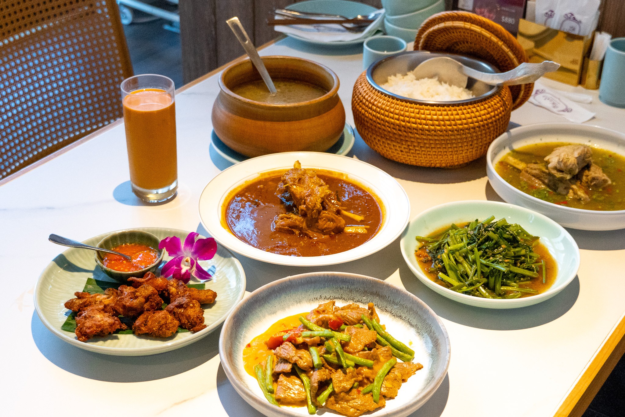台北｜香米泰國料理 信義遠百A13店｜堅持正宗與細緻 品嚐一道道承載文化的泰式料理
