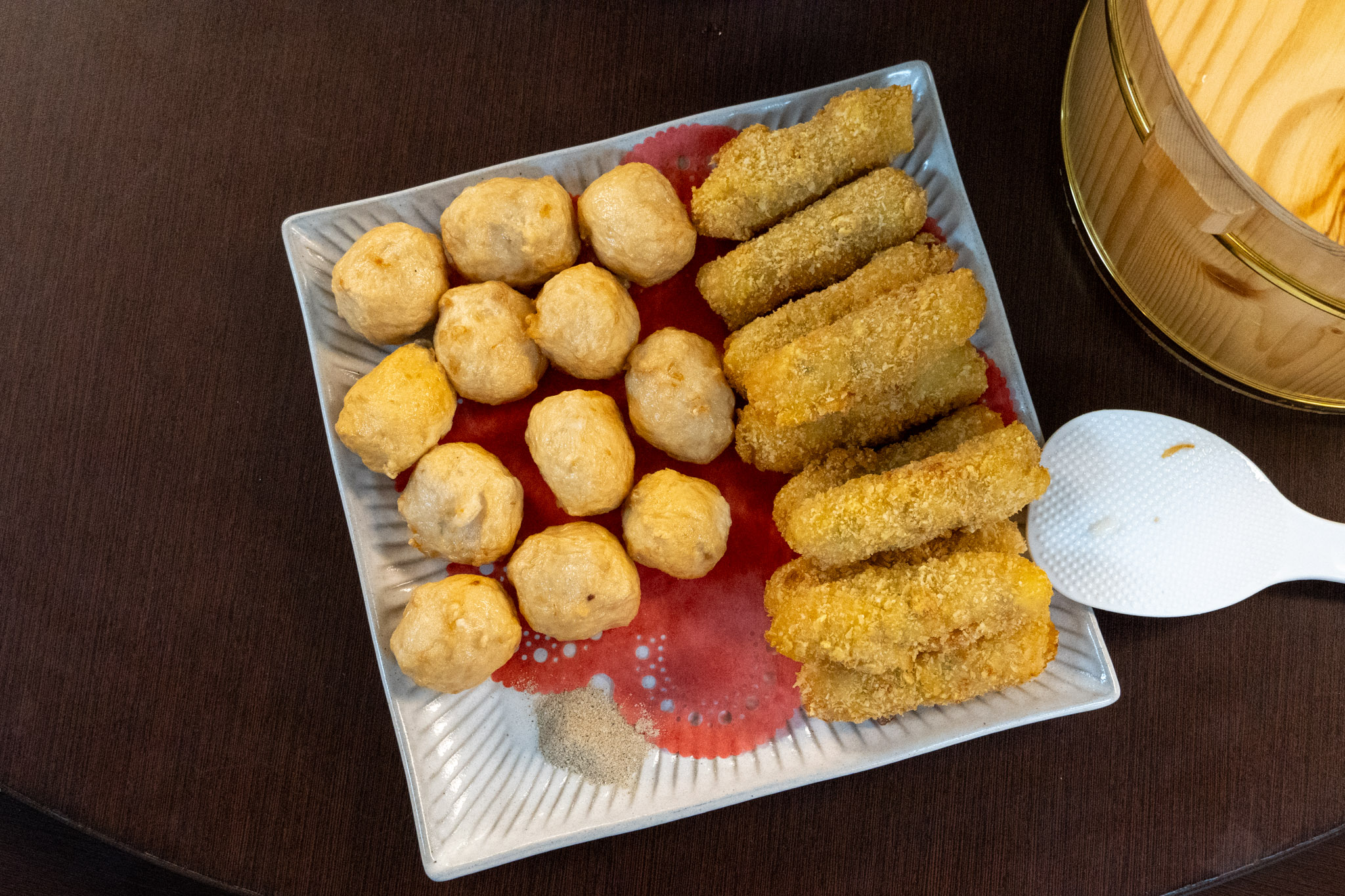 嘉義｜嘉漁海鮮宴餐廳｜嘉義在地人私藏海鮮餐廳 超狂海鮮塔 連當地人都訂不到