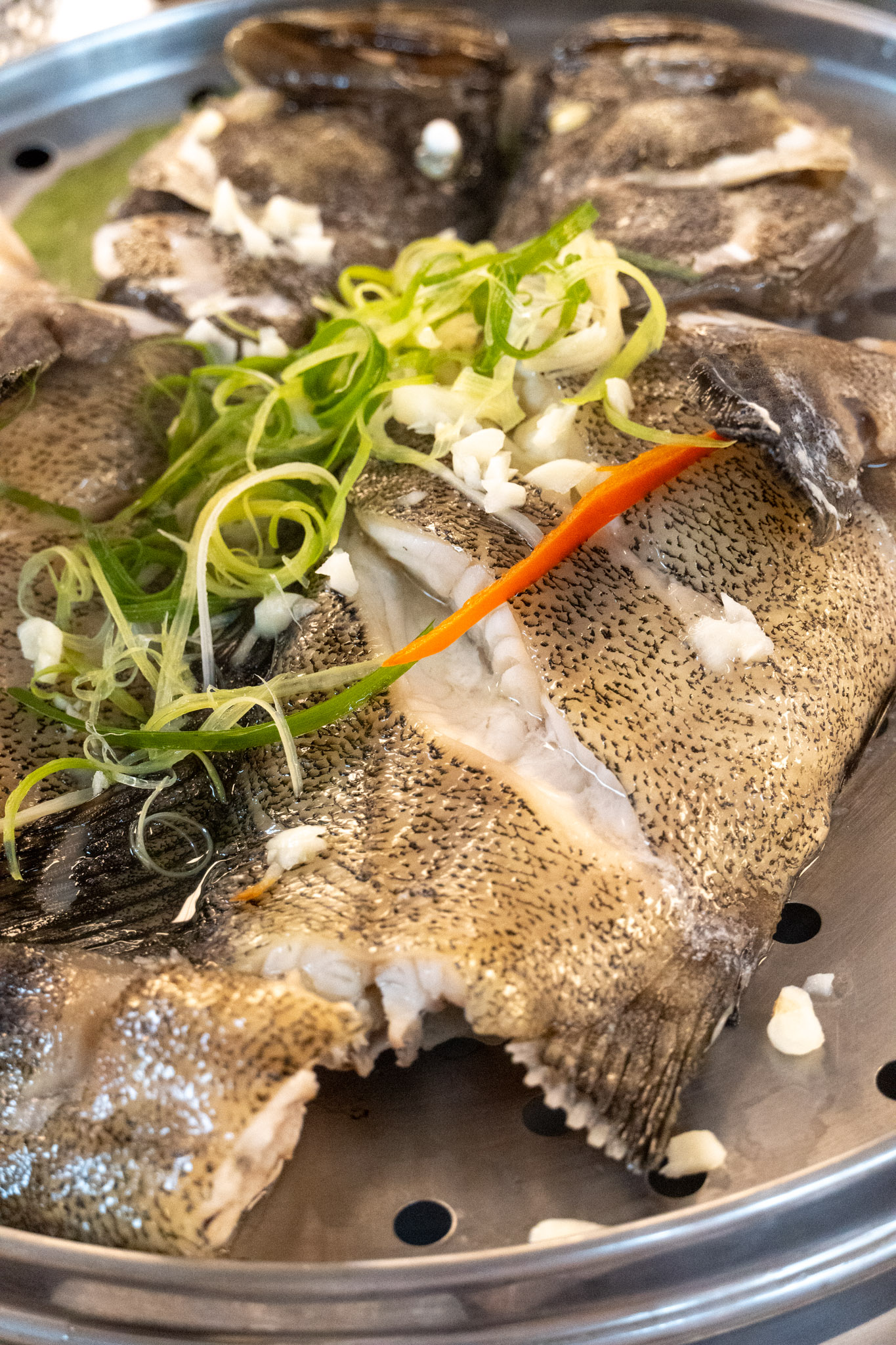 嘉義｜嘉漁海鮮宴餐廳｜嘉義在地人私藏海鮮餐廳 超狂海鮮塔 連當地人都訂不到