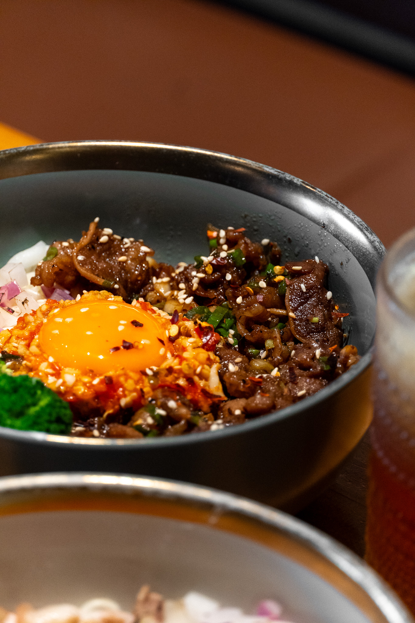台中|發愣吃 VARMT 勤美店|一碗麵的溫度 藏著他們從旅途帶回的熱情與故事 台中|發愣吃 VARMT 勤美店|一碗麵的溫度 藏著他們從旅途帶回的熱情與故事