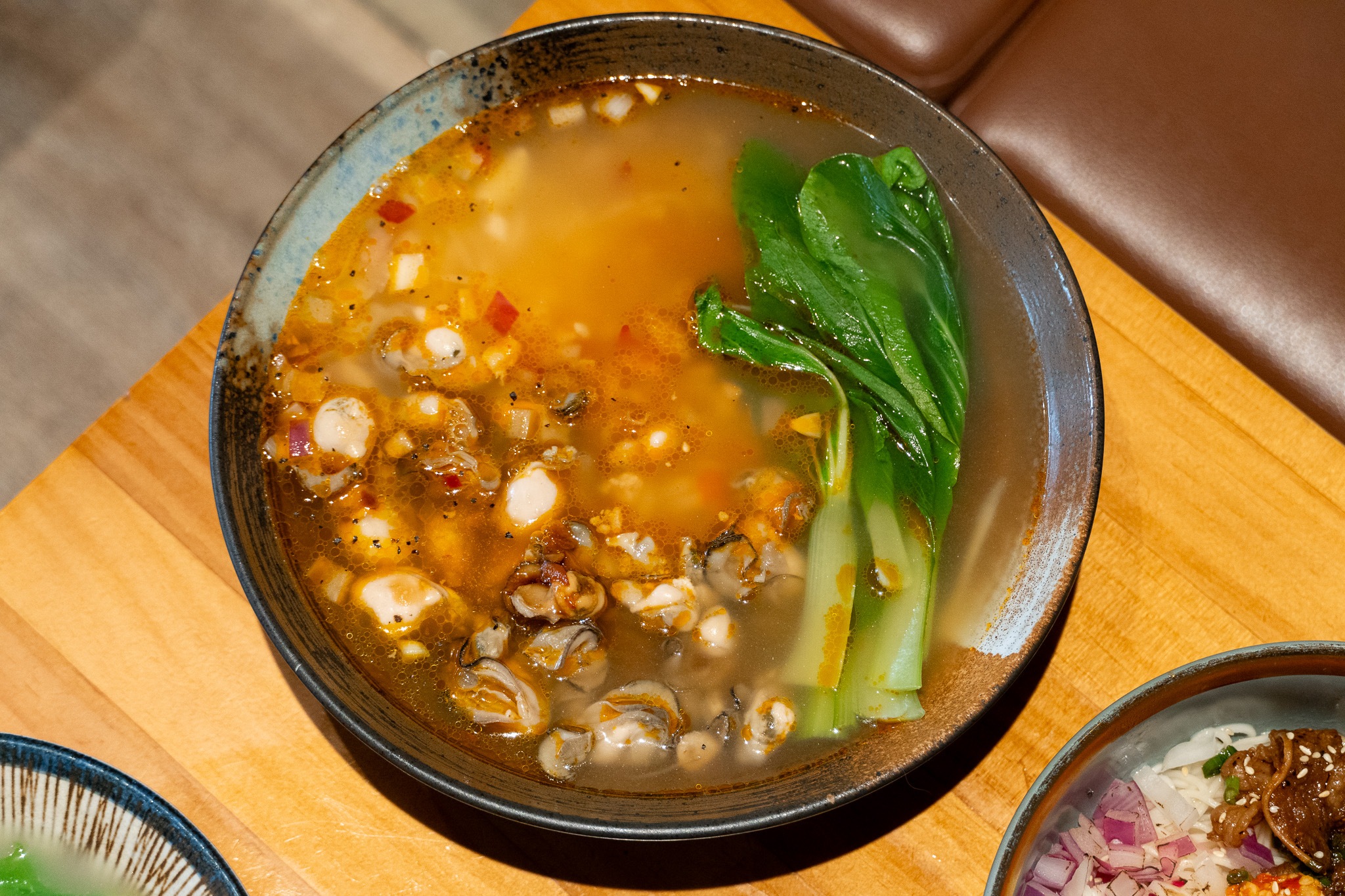 台中|發愣吃 VARMT 勤美店|一碗麵的溫度 藏著他們從旅途帶回的熱情與故事 台中|發愣吃 VARMT 勤美店|一碗麵的溫度 藏著他們從旅途帶回的熱情與故事