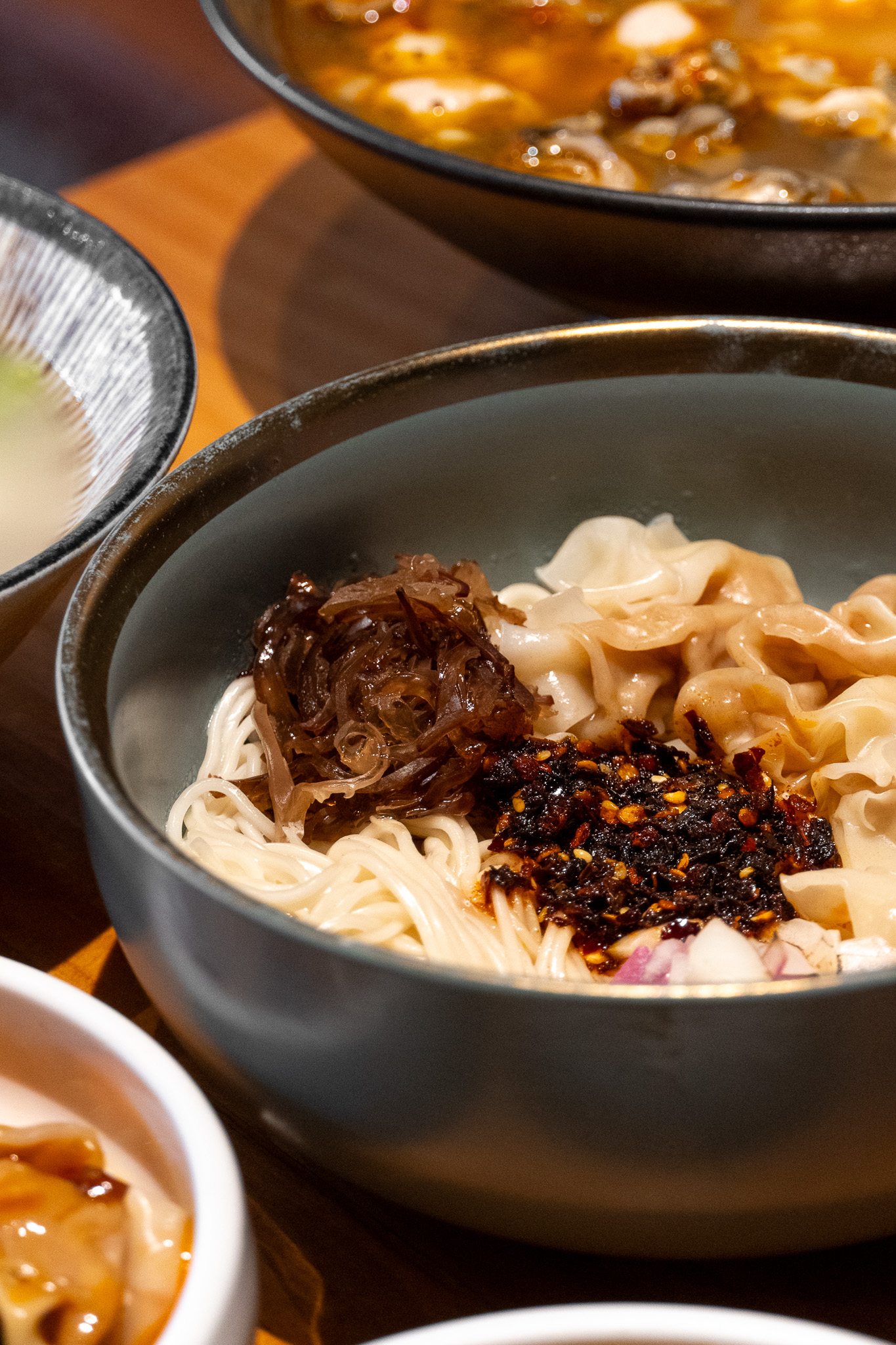 台中|發愣吃 VARMT 勤美店|一碗麵的溫度 藏著他們從旅途帶回的熱情與故事 台中|發愣吃 VARMT 勤美店|一碗麵的溫度 藏著他們從旅途帶回的熱情與故事