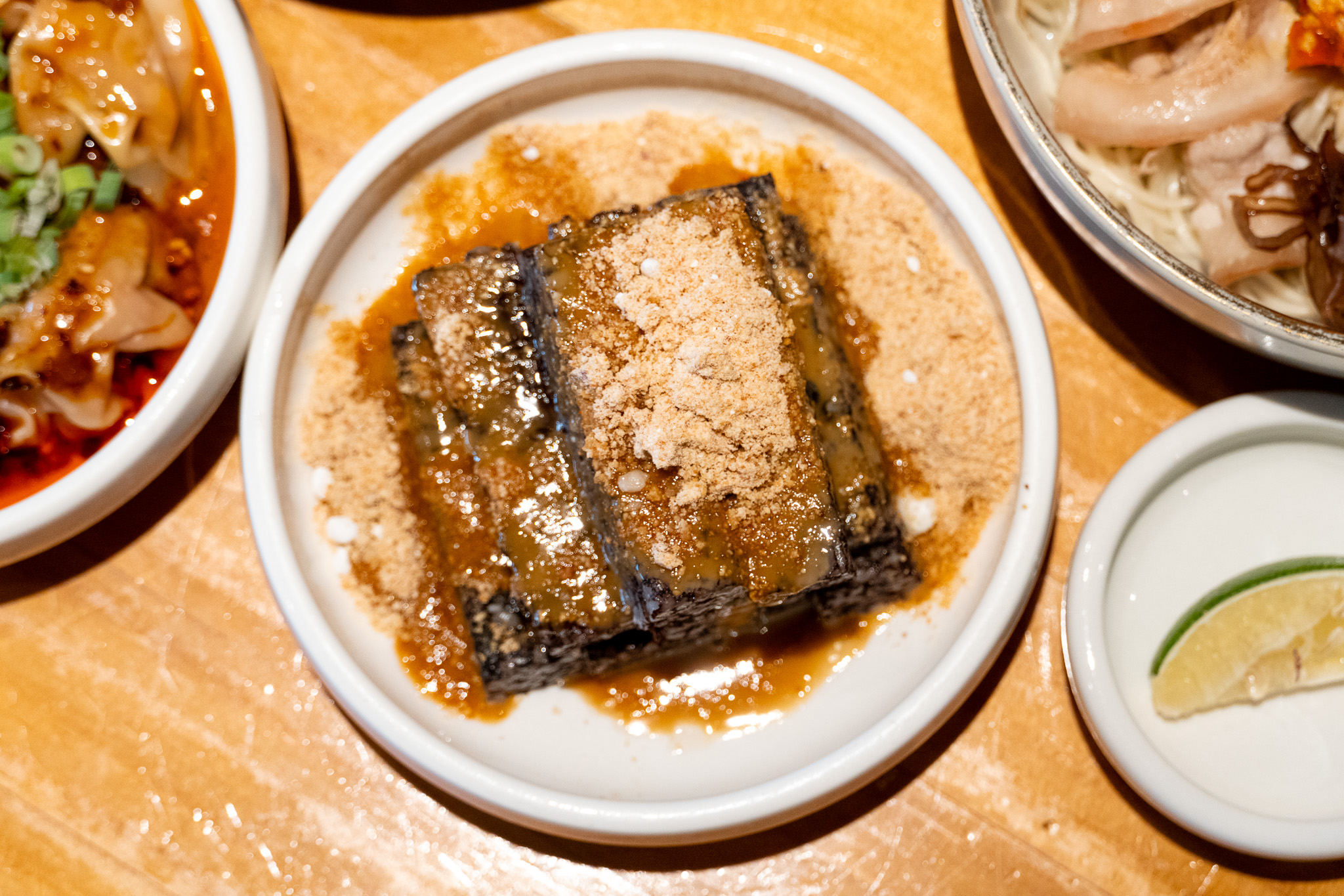 台中|發愣吃 VARMT 勤美店|一碗麵的溫度 藏著他們從旅途帶回的熱情與故事 台中|發愣吃 VARMT 勤美店|一碗麵的溫度 藏著他們從旅途帶回的熱情與故事
