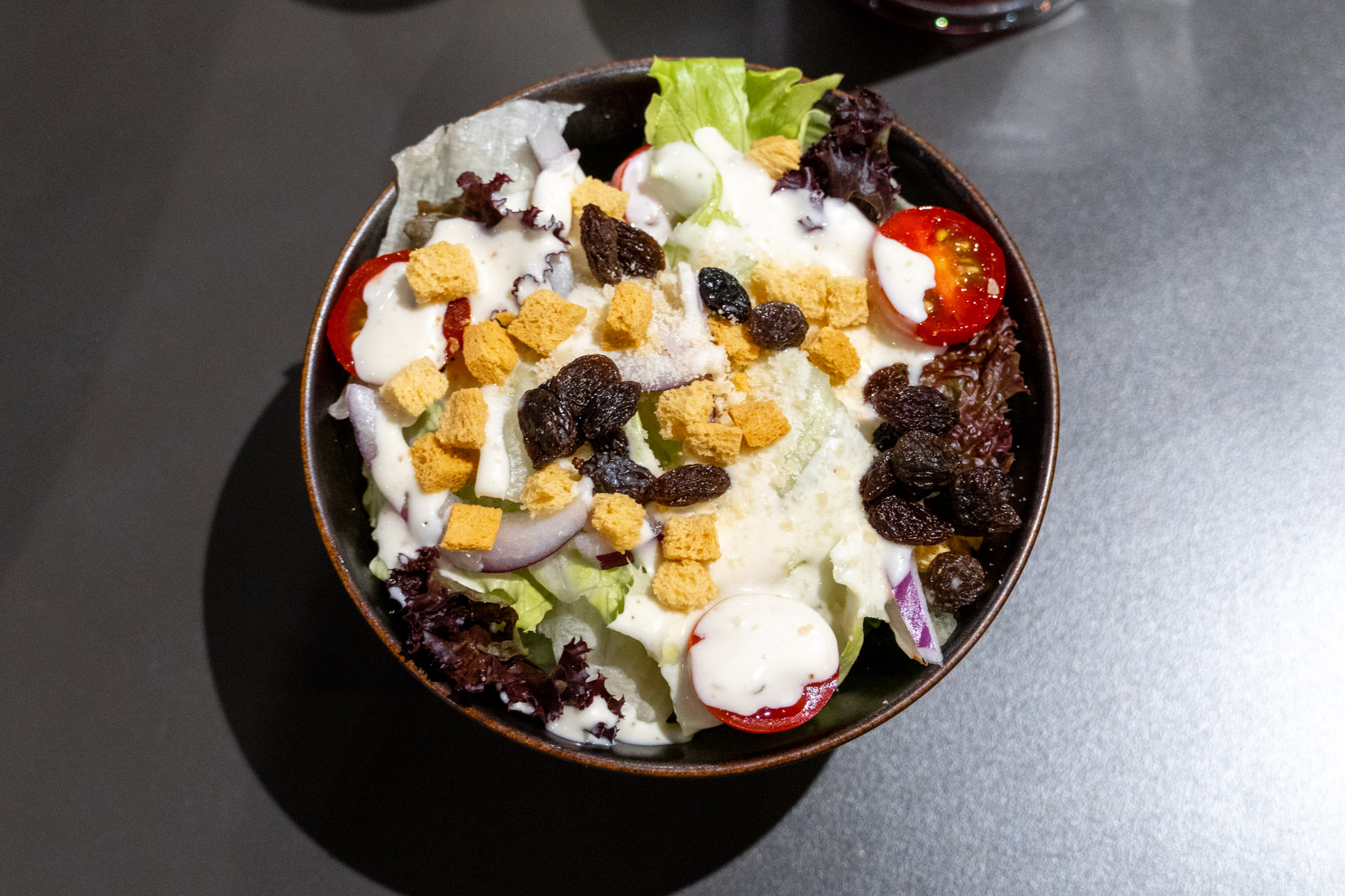 高雄｜伊氣燒肉｜燒肉控注意 三拼拼盤一次嚐到三種肉質 滷牛舌飯香到不行