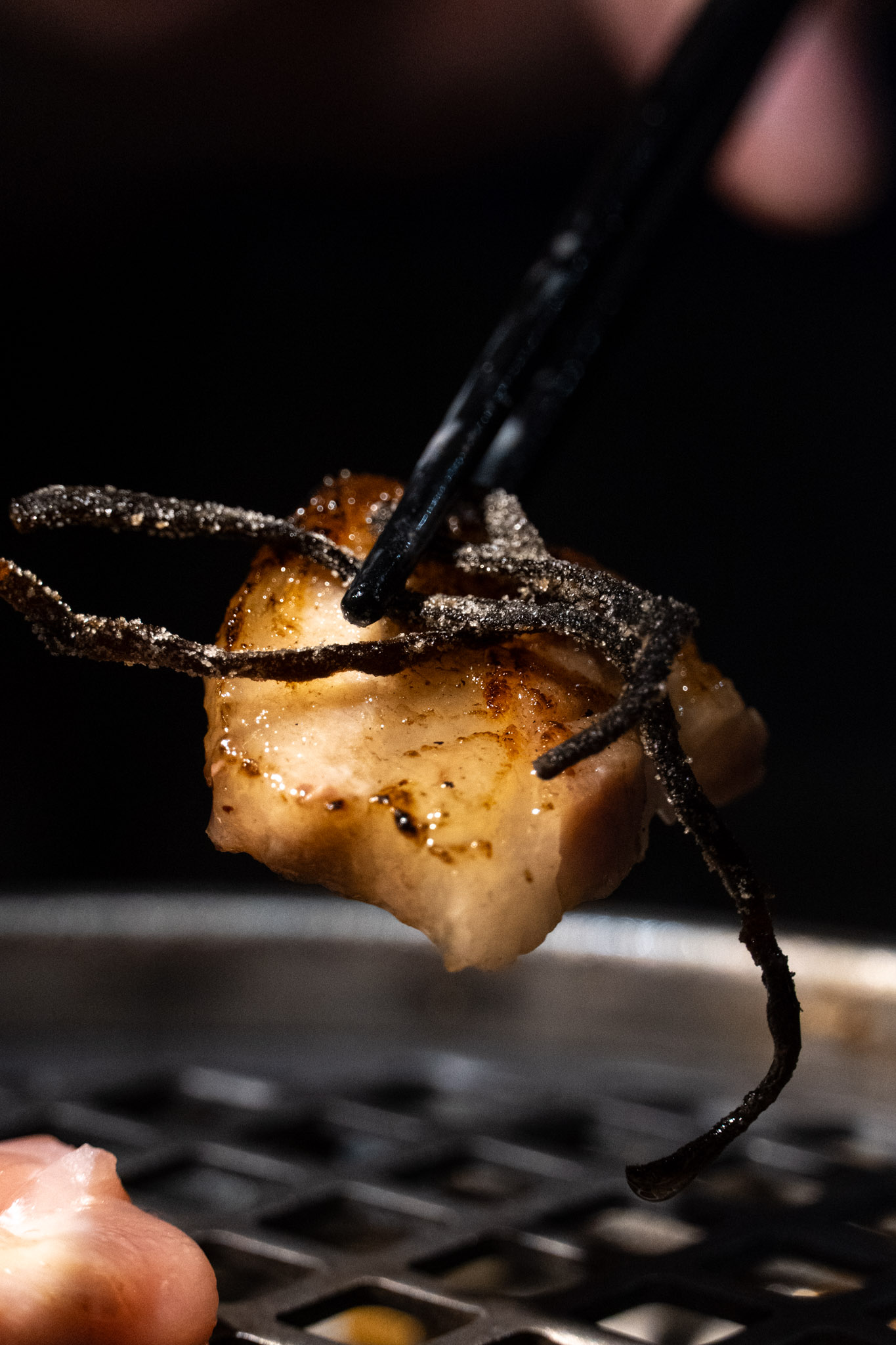 高雄｜伊氣燒肉｜燒肉控注意 三拼拼盤一次嚐到三種肉質 滷牛舌飯香到不行