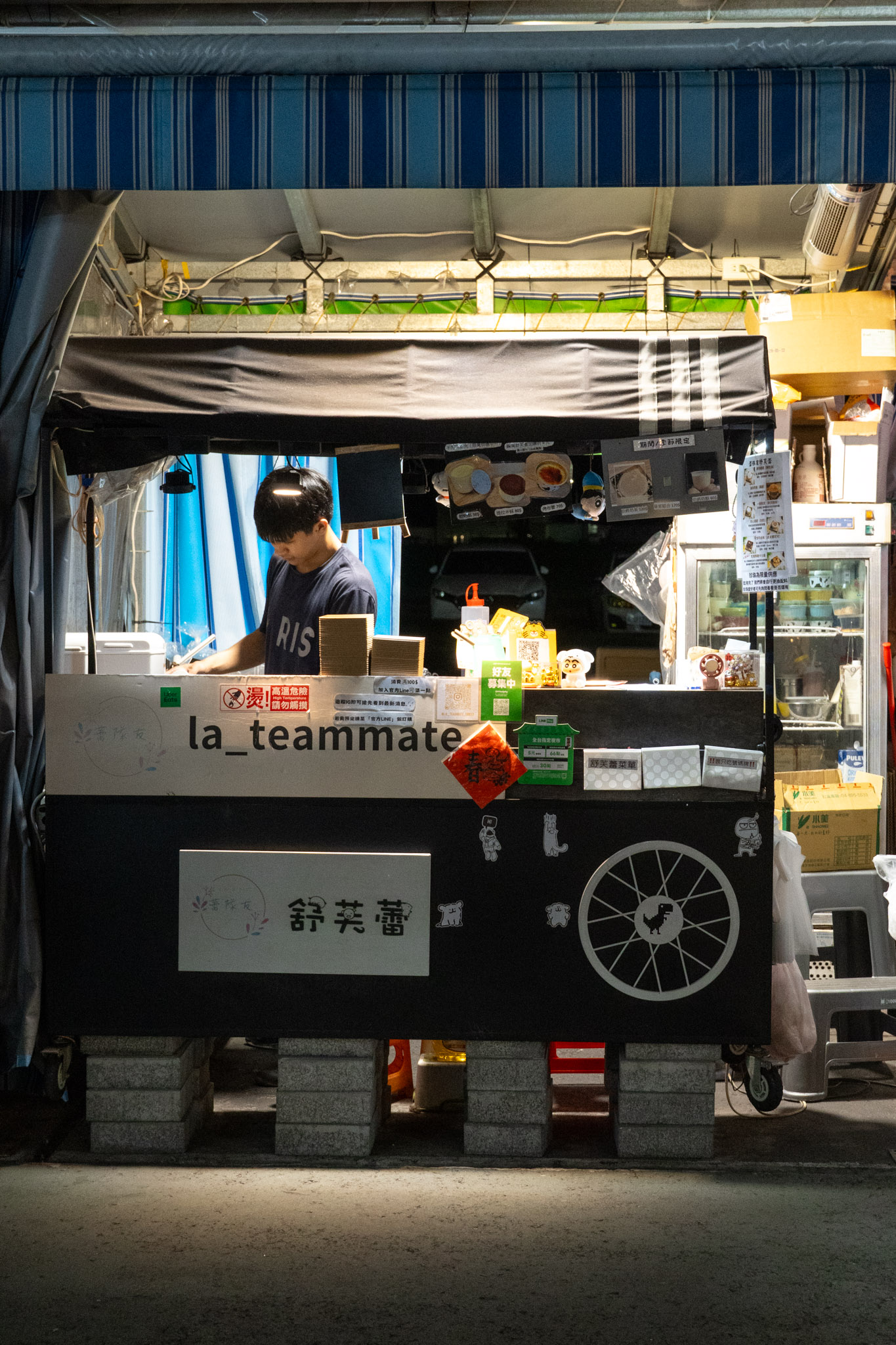 高雄｜蕾隊友舒芙蕾｜高雄必吃夜市甜點 現點現做的香氣太誘人 焦糖卡士達綿密入口即化