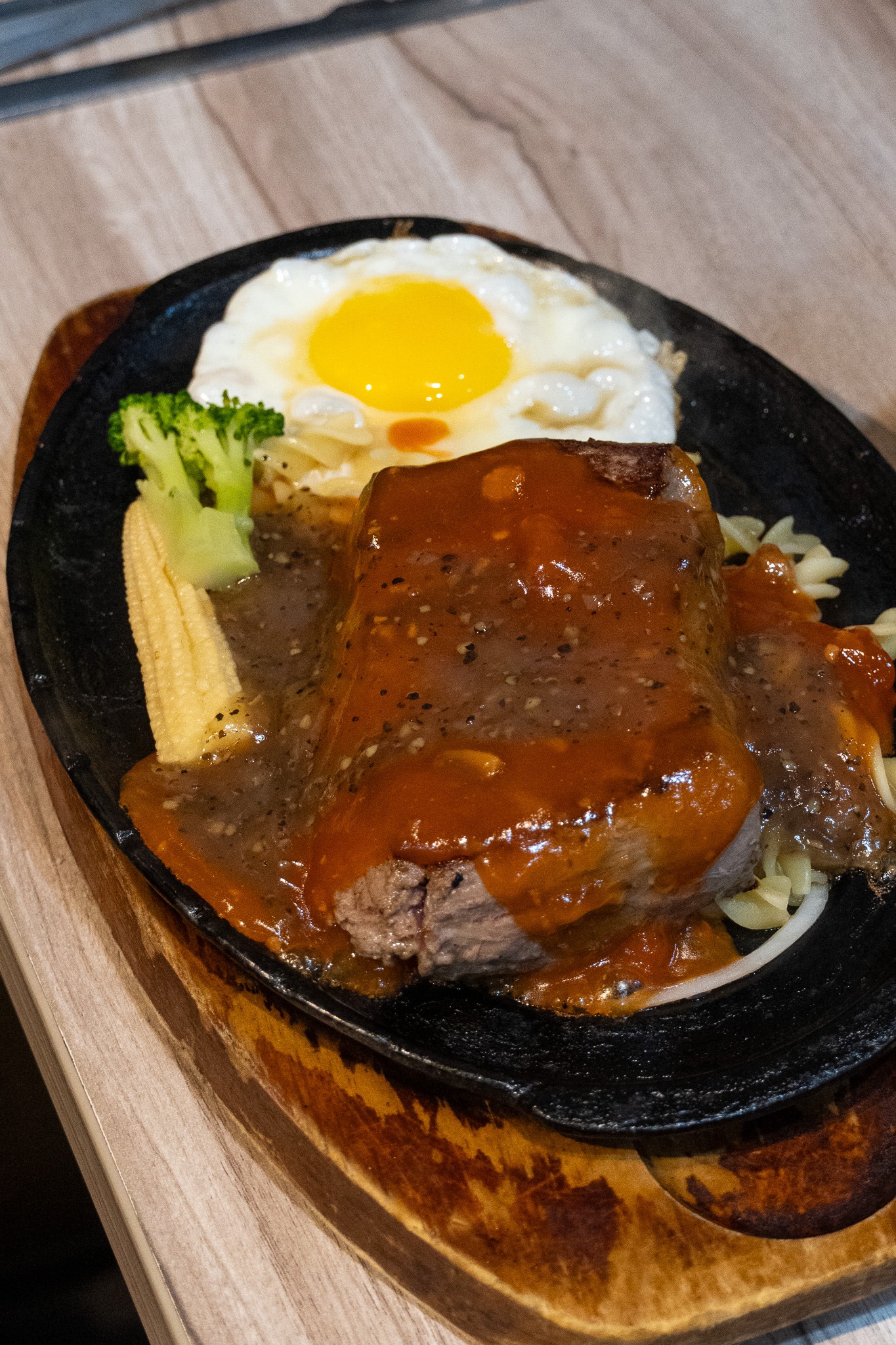 台北｜６分熟牛排｜天母必訪牛排館 6分熟的剛剛好 多汁軟嫩超滿足