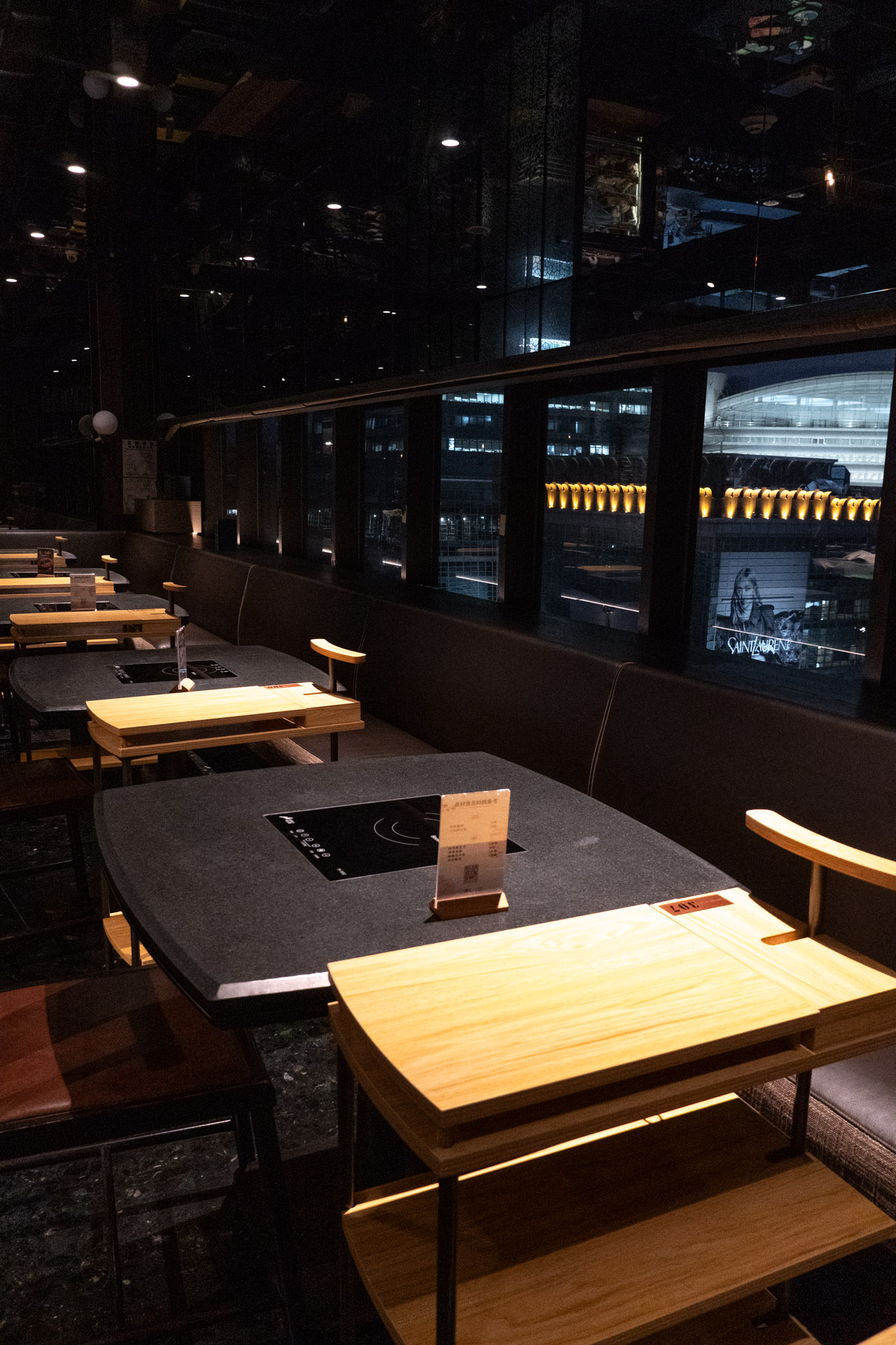 台北|撈王鍋物料理 信義ATT店|從胡椒豬肚雞的香氣開始 一煲四味的粵式火鍋 溫暖了全家的心 台北|撈王鍋物料理 信義ATT店|從胡椒豬肚雞的香氣開始 一煲四味的粵式火鍋 溫暖了全家的心