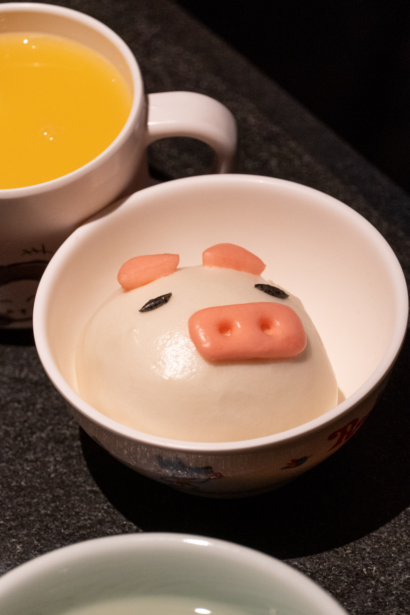 台北|撈王鍋物料理 信義ATT店|從胡椒豬肚雞的香氣開始 一煲四味的粵式火鍋 溫暖了全家的心 台北|撈王鍋物料理 信義ATT店|從胡椒豬肚雞的香氣開始 一煲四味的粵式火鍋 溫暖了全家的心