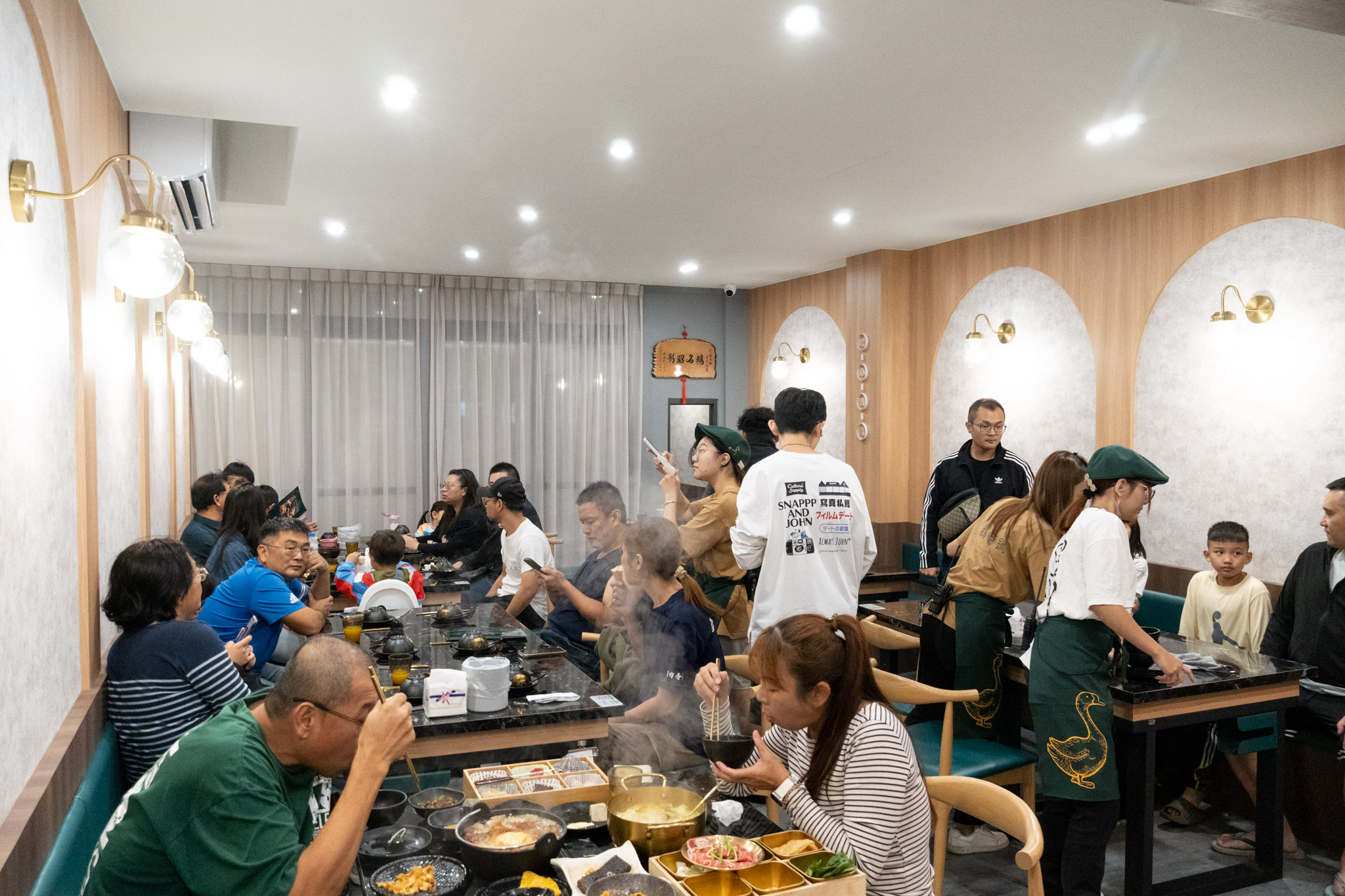 雲林|鵝与鍋 虎尾總店|台灣首創鵝肉鍋物專門店 每日限量鵝白湯熬煮 8 小時 打造全新鵝肉火鍋體驗 雲林|鵝与鍋 虎尾總店|台灣首創鵝肉鍋物專門店 每日限量鵝白湯熬煮 8 小時 打造全新鵝肉火鍋體驗