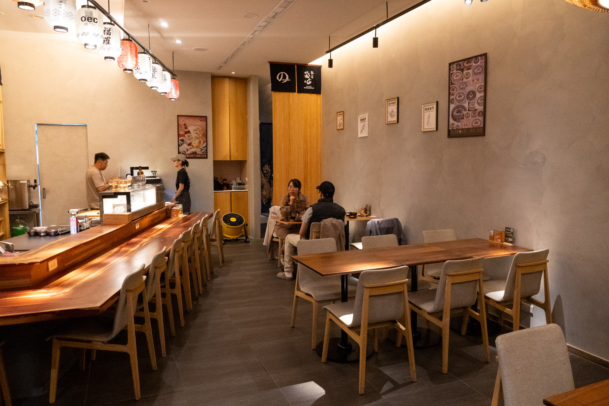 台中｜誠大燒酒館｜台中新開幕居酒屋 日式串燒ｘ台式牛肉麵ｘ包廂Ｋ歌 下班放鬆小酌聚會首選優質店家