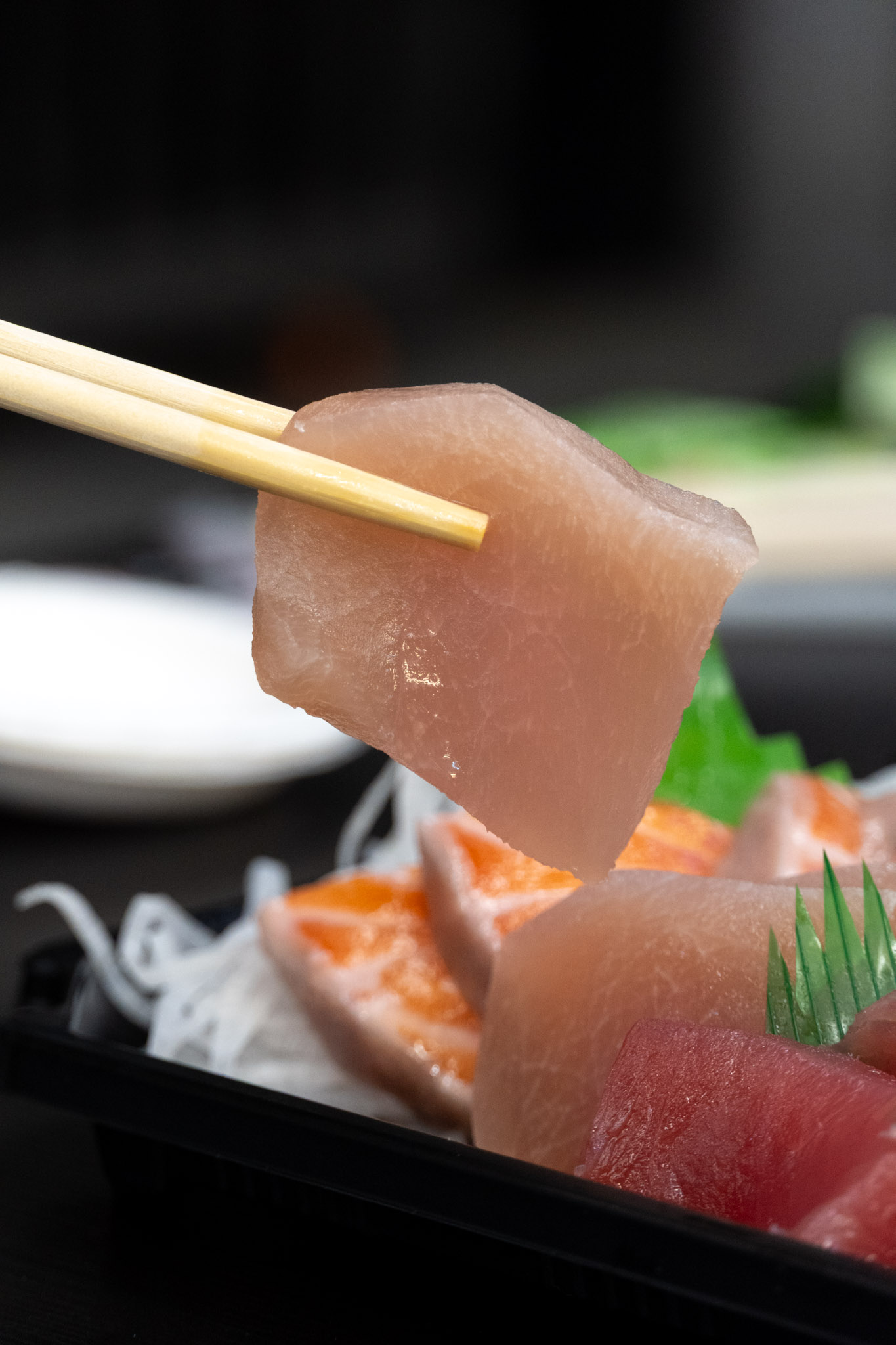 台中｜魚賀hîhó｜台中宵夜新選擇 高品質生魚片與創意生魚串一次滿足