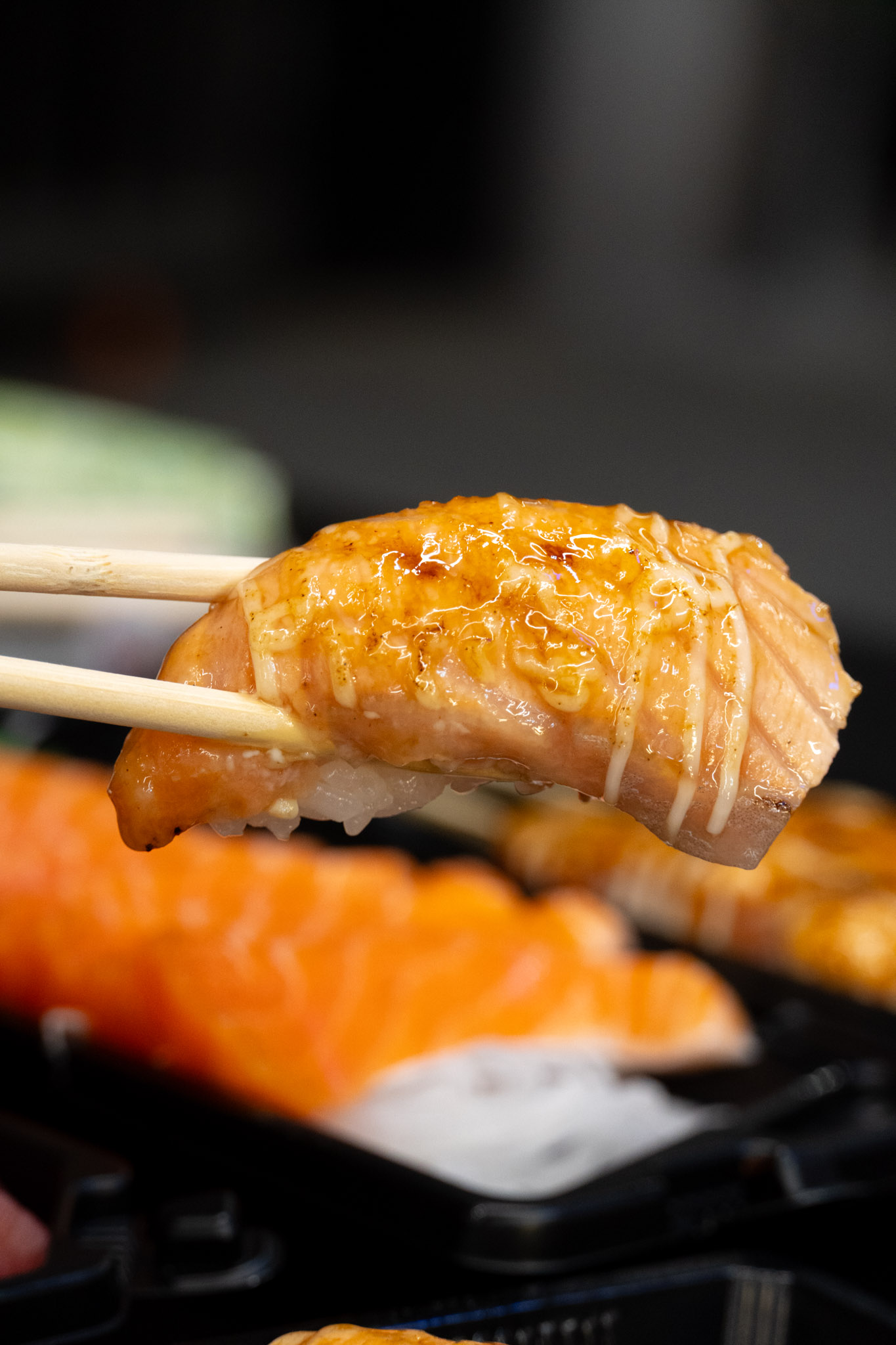 台中｜魚賀hîhó｜台中宵夜新選擇 高品質生魚片與創意生魚串一次滿足