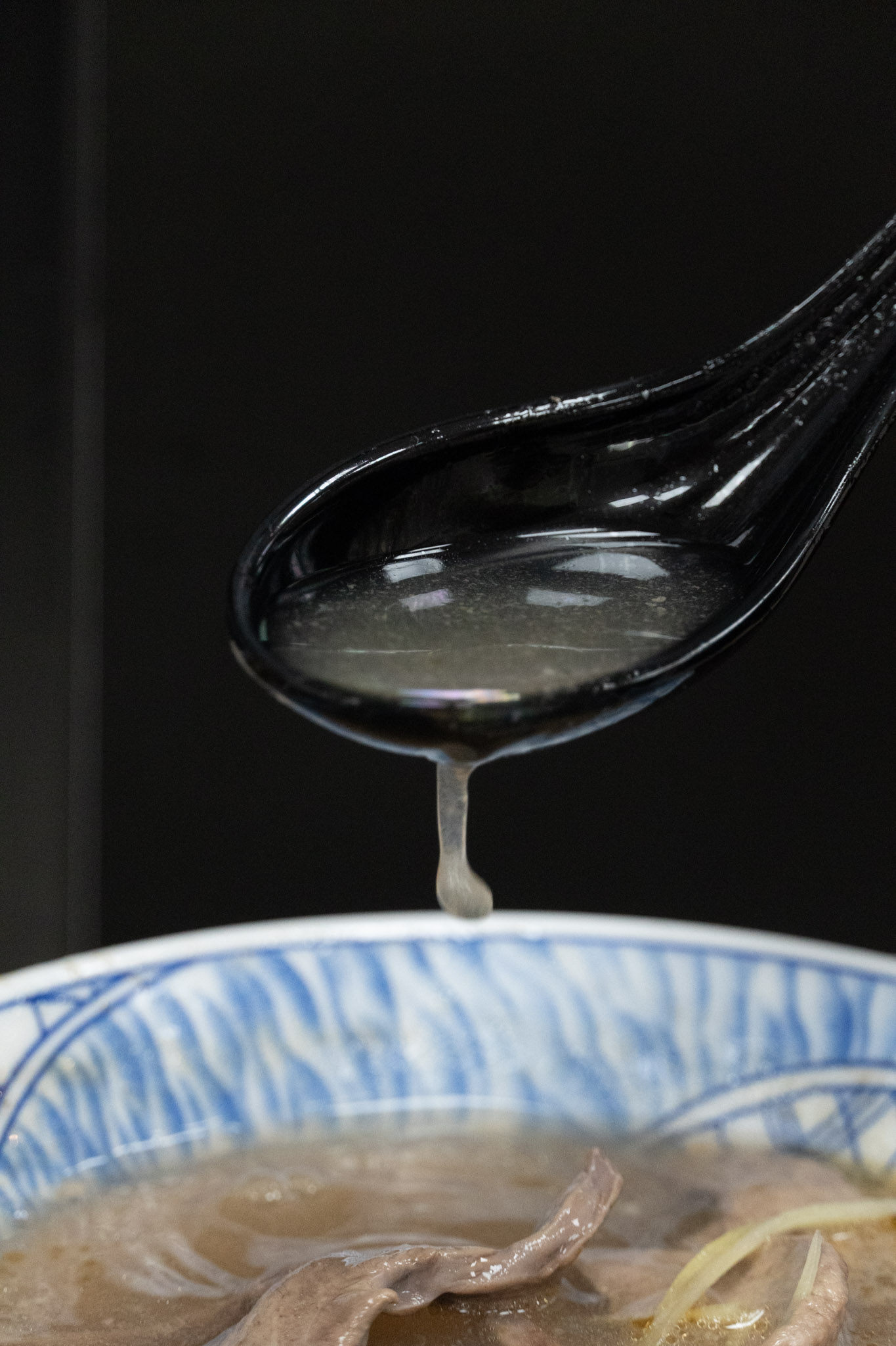 台中｜和老師麻油腰花｜台中北區新開幕 每日現宰溫體腰花 大顆脆彈超驚艷