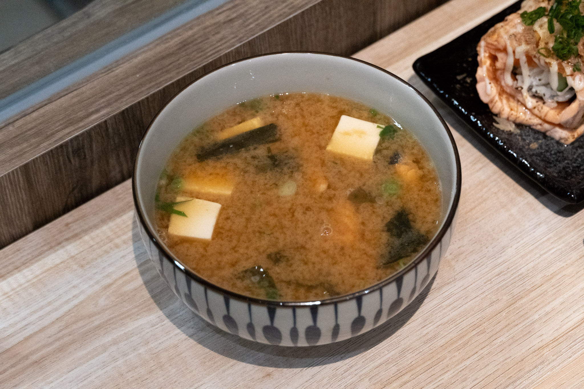 台中｜九壽司 台中店｜花蓮超人氣壽司 現在在台中也吃得到 把熟悉的新鮮與感動帶進城市日常