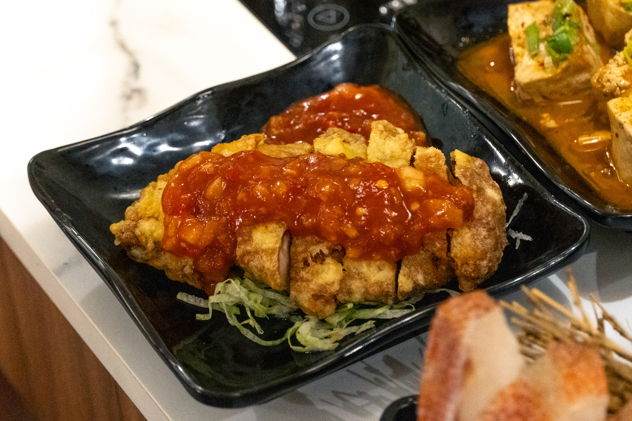 台中｜尚鮮吃到飽火鍋｜台中聚餐火鍋推薦 湯頭現熬 自助吧豐富 家庭朋友聚會首選