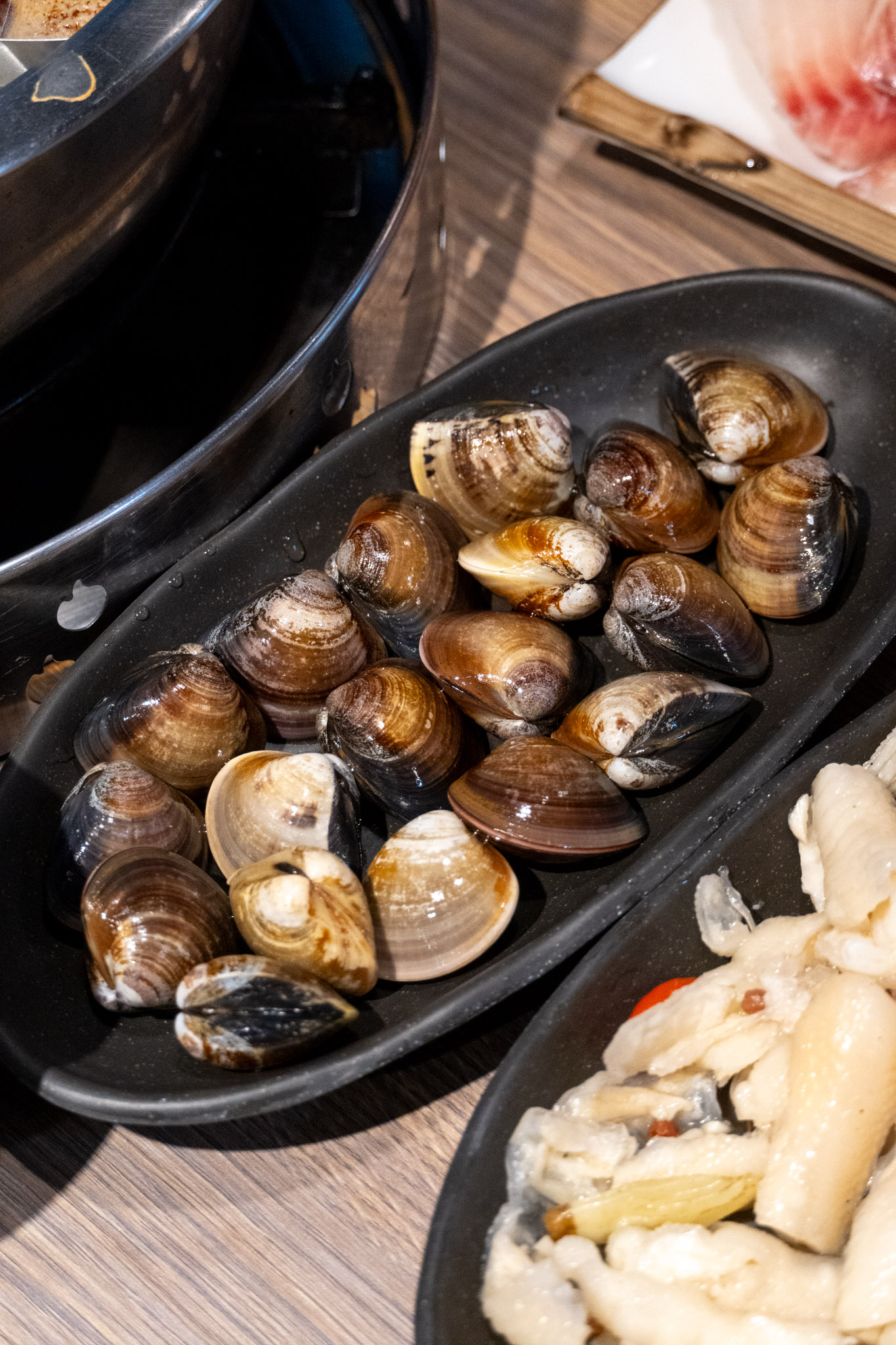台北｜有點辣正宗麻辣串串鍋｜四川麻辣鍋空運來台 連韓國歐巴都喜歡的高人氣串串鍋