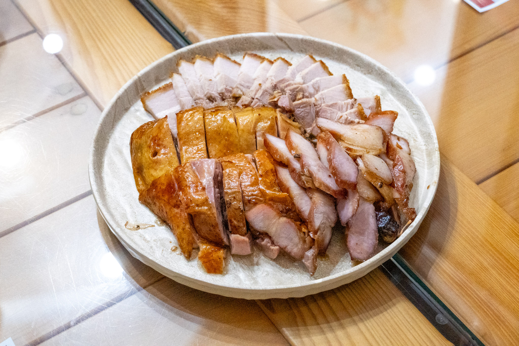 嘉義|強記燒臘|靠口耳相傳撐起的老味道 嘉義街角的港式燒臘日常 嘉義|強記燒臘|靠口耳相傳撐起的老味道 嘉義街角的港式燒臘日常