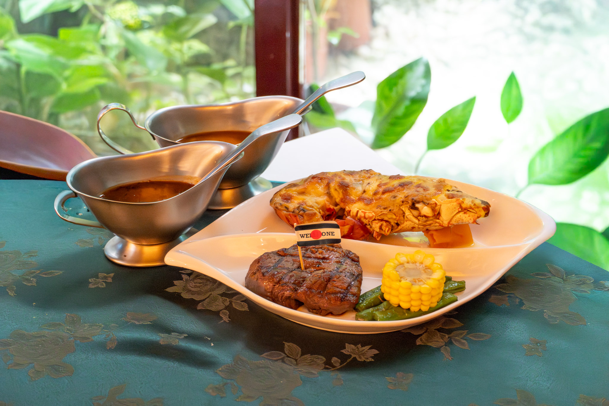 台北|亞里士餐廳|台北中山老靈魂牛排館 復古空間藏著三千萬真空管音響 約會首選餐廳推薦 台北|亞里士餐廳|台北中山老靈魂牛排館 復古空間藏著三千萬真空管音響 約會首選餐廳推薦