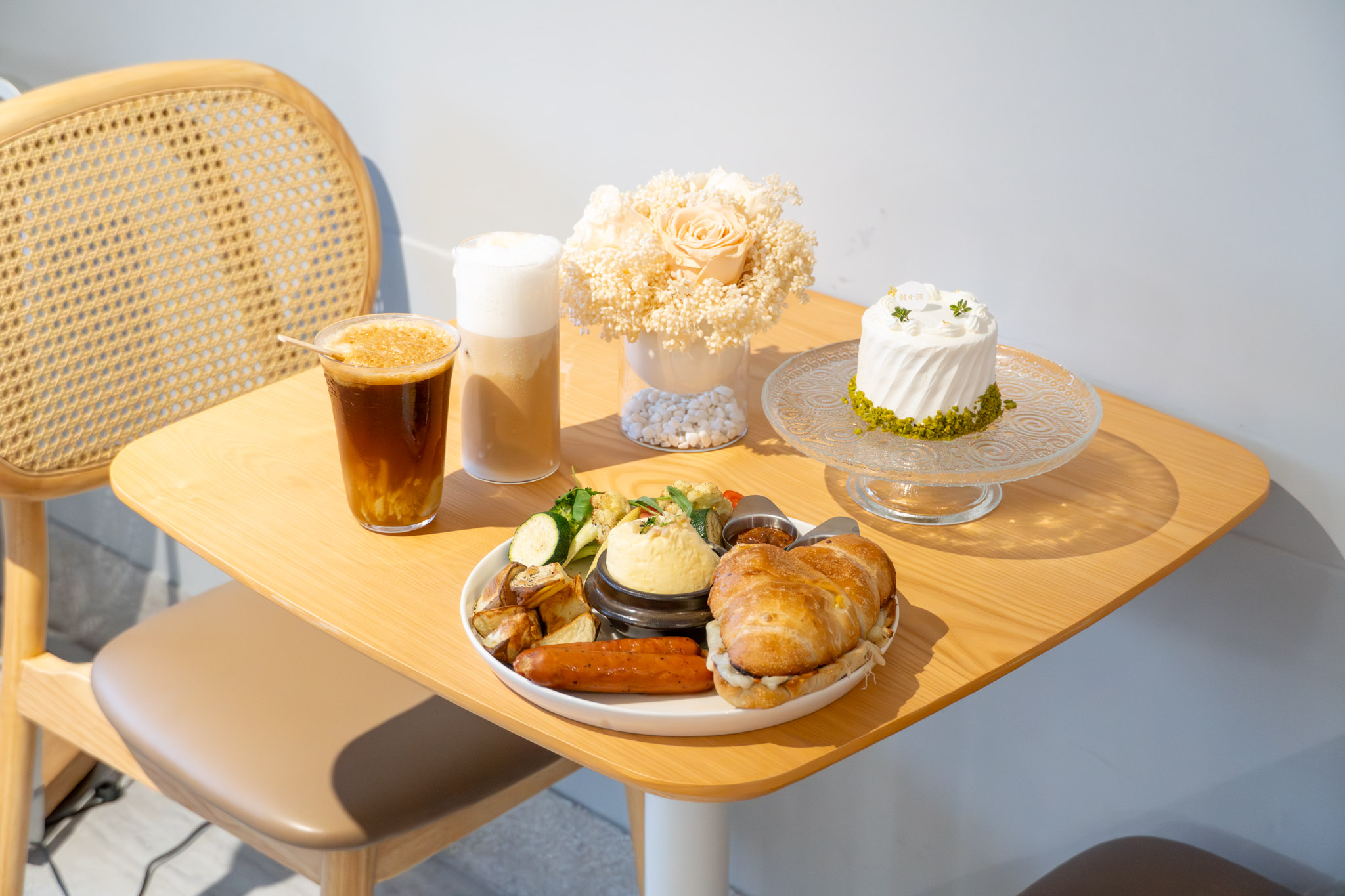 台中|韓小鍋 naembi cafe|一秒到韓國的療癒午後 韓屋風甜點空間 連飲料都是「喝的甜點」 台中|韓小鍋 naembi cafe|一秒到韓國的療癒午後 韓屋風甜點空間 連飲料都是「喝的甜點」