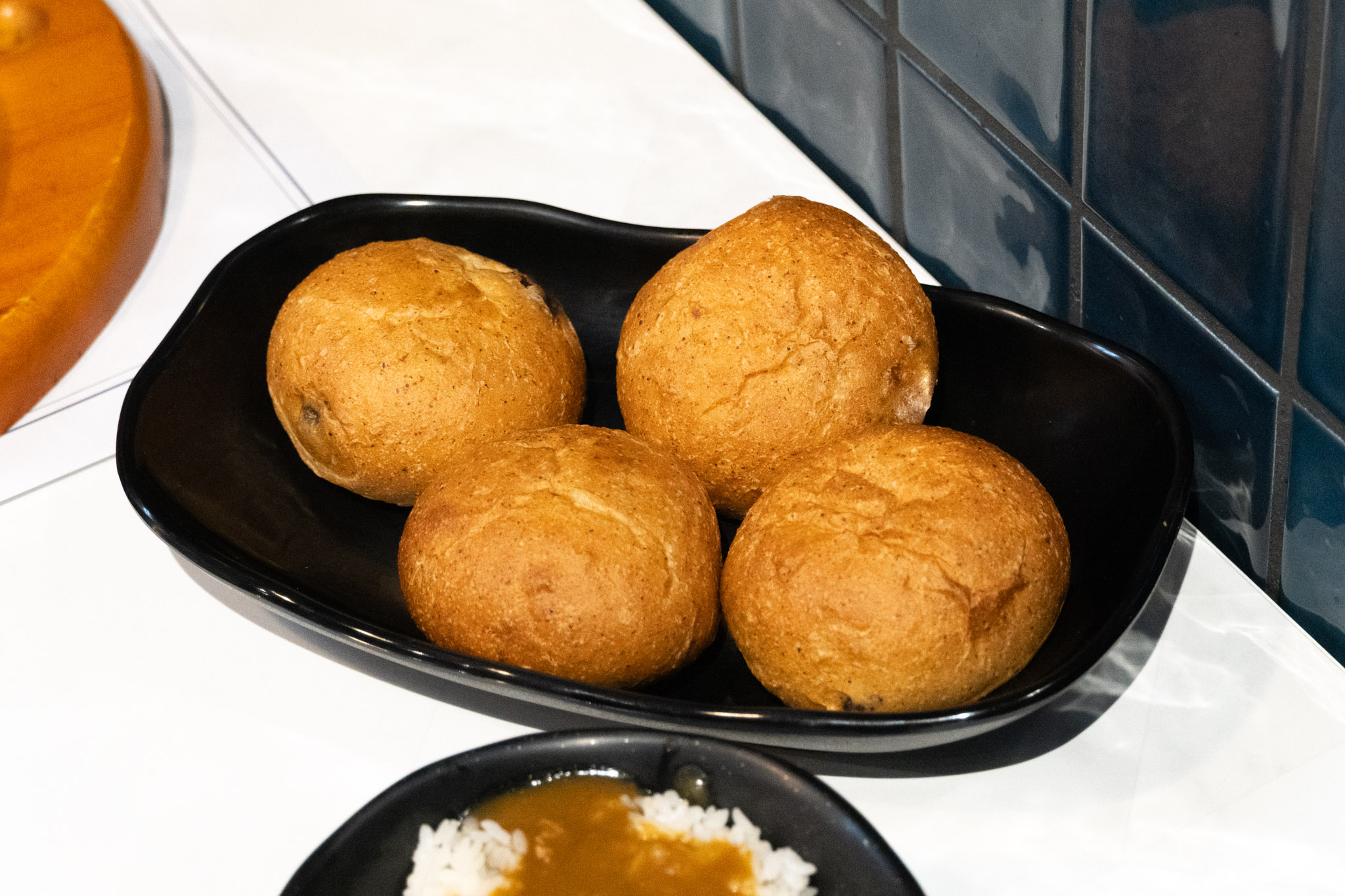 彰化｜嗨溢牛排｜員林這間牛排一定會讓你想回訪 380元起自助吧吃到飽 這肉量我真的嚇到