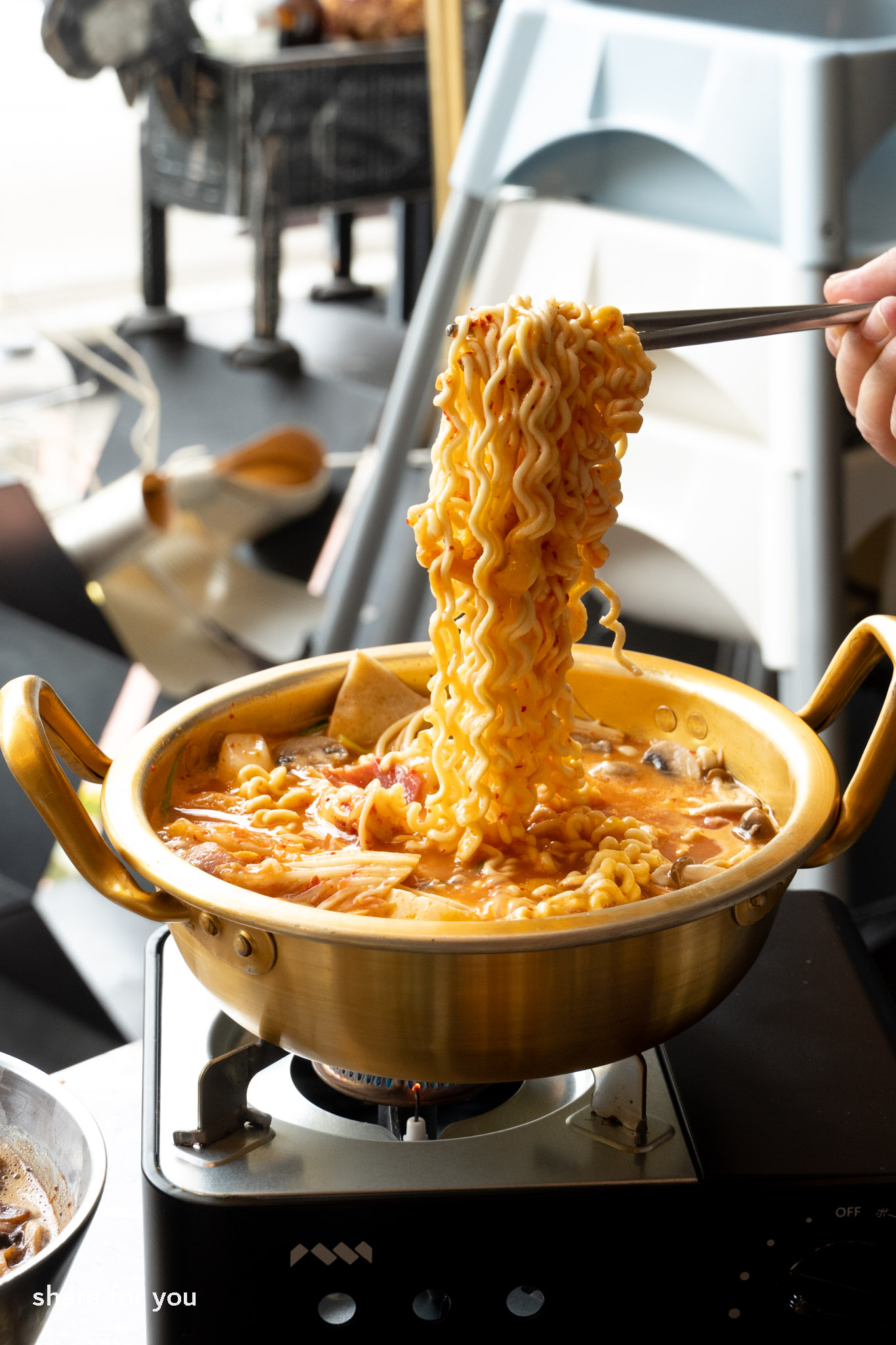 台中｜KATZ卡司韓藝料理 · 美術園道｜台中美食推薦 創新韓式料理必吃 馬鈴薯燉雞聚餐好選擇