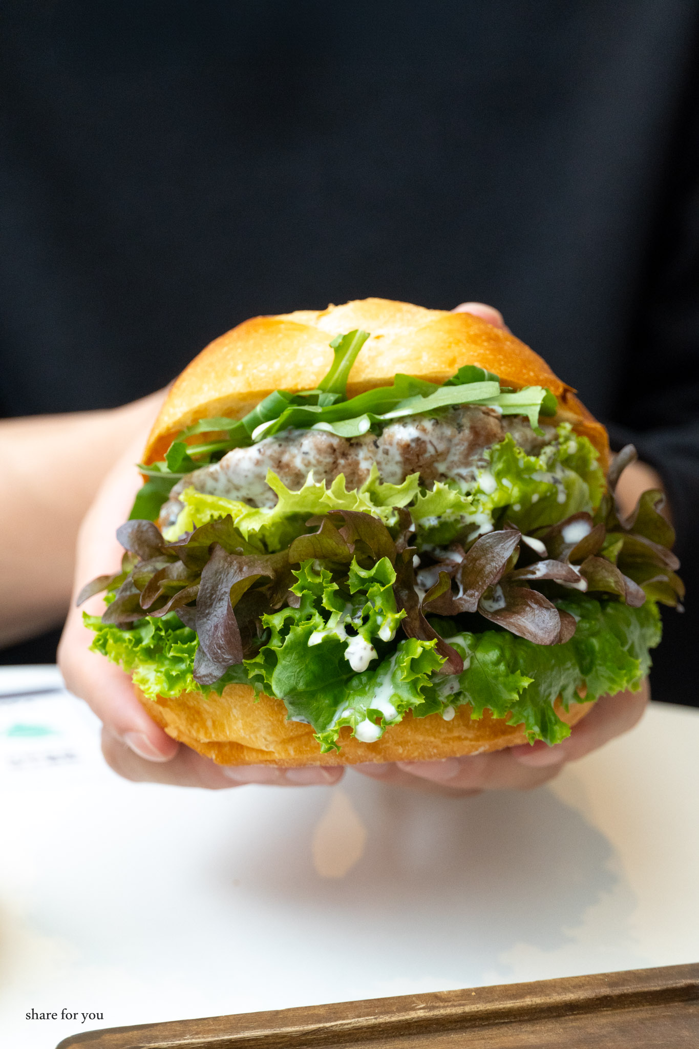 台中|L'espace 老陳小圓法漢堡專賣店|台中這間漢堡 把法國麵包變得更溫柔好入口 外酥內軟不刮口 台中|L'espace 老陳小圓法漢堡專賣店|台中這間漢堡 把法國麵包變得更溫柔好入口 外酥內軟不刮口