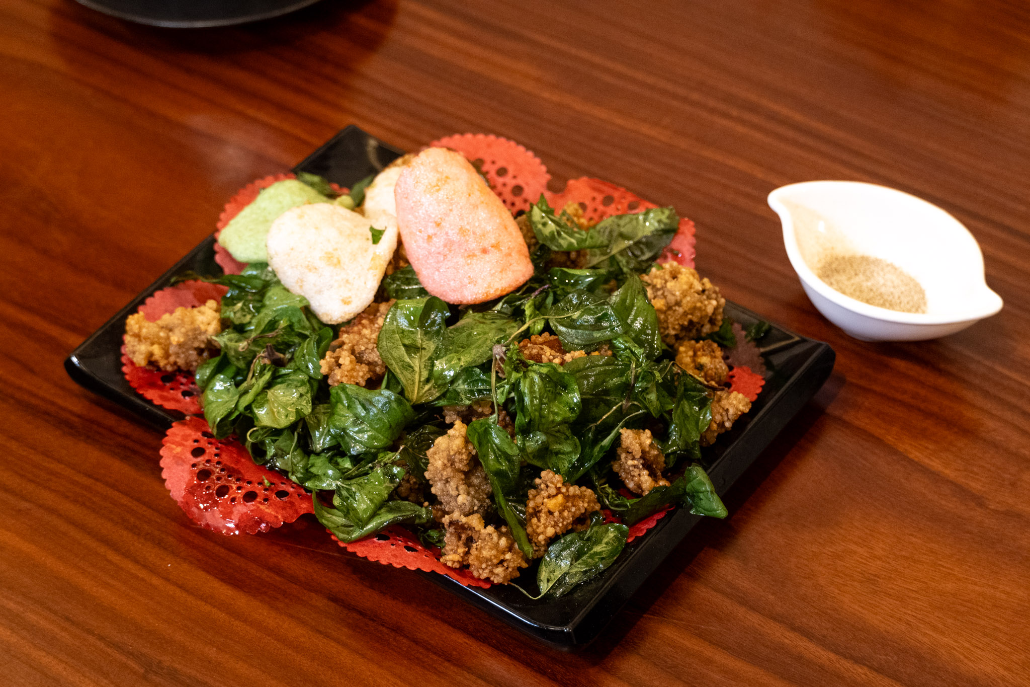 新竹｜草地囡仔複合式熱炒｜台式熱炒推薦 在地人最愛的家常料理與海鮮聚餐首選 吃出鍋氣與人情味