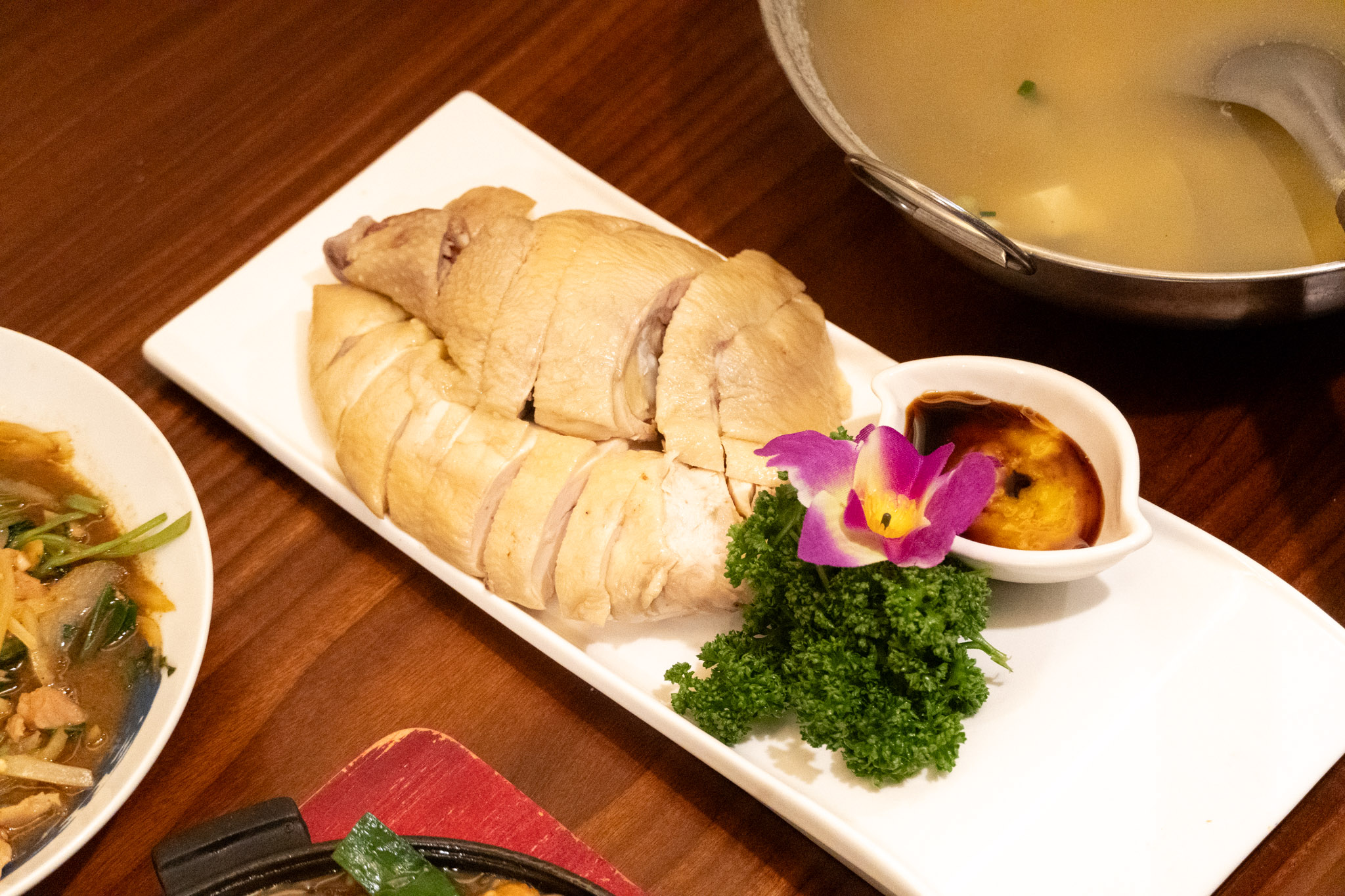 新竹｜草地囡仔複合式熱炒｜台式熱炒推薦 在地人最愛的家常料理與海鮮聚餐首選 吃出鍋氣與人情味